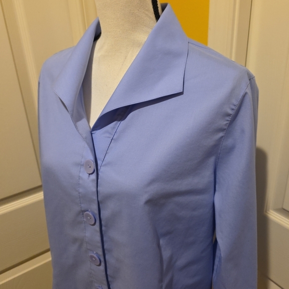 FOXCROFT BLUE BUTTON UP SHIRT, SIZE 18 - Picture 4 of 12